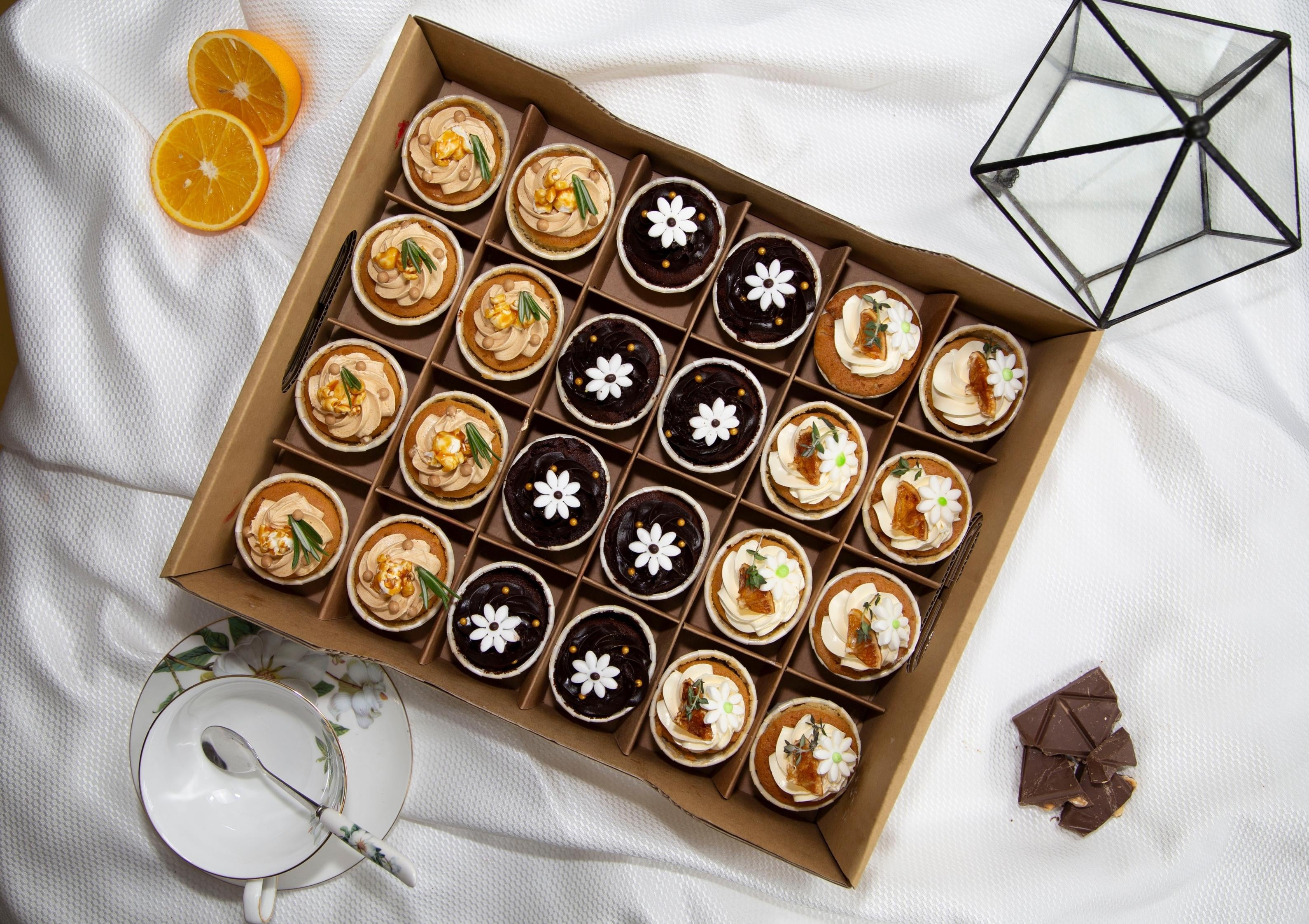 SD Assorted Cupcakes Party Box @ $72.80 for 24pcs/Set