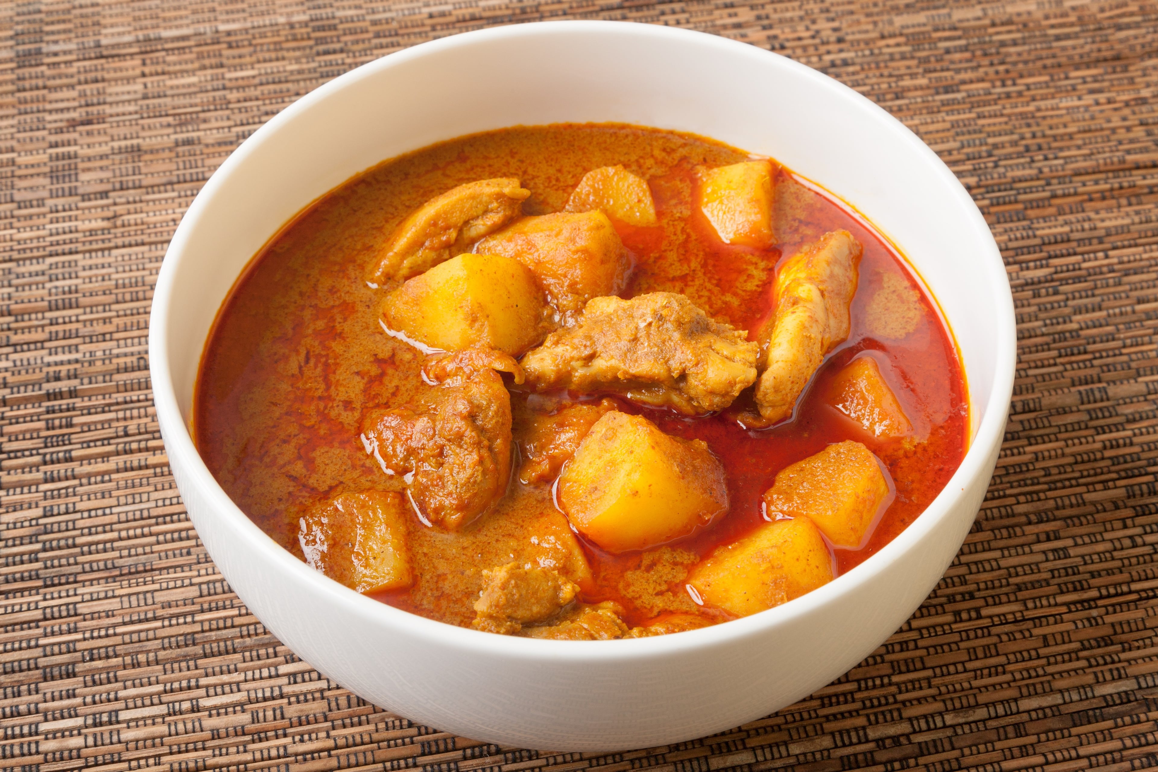 SD Nyonya Chicken Curry with Potatoes 10-12pax