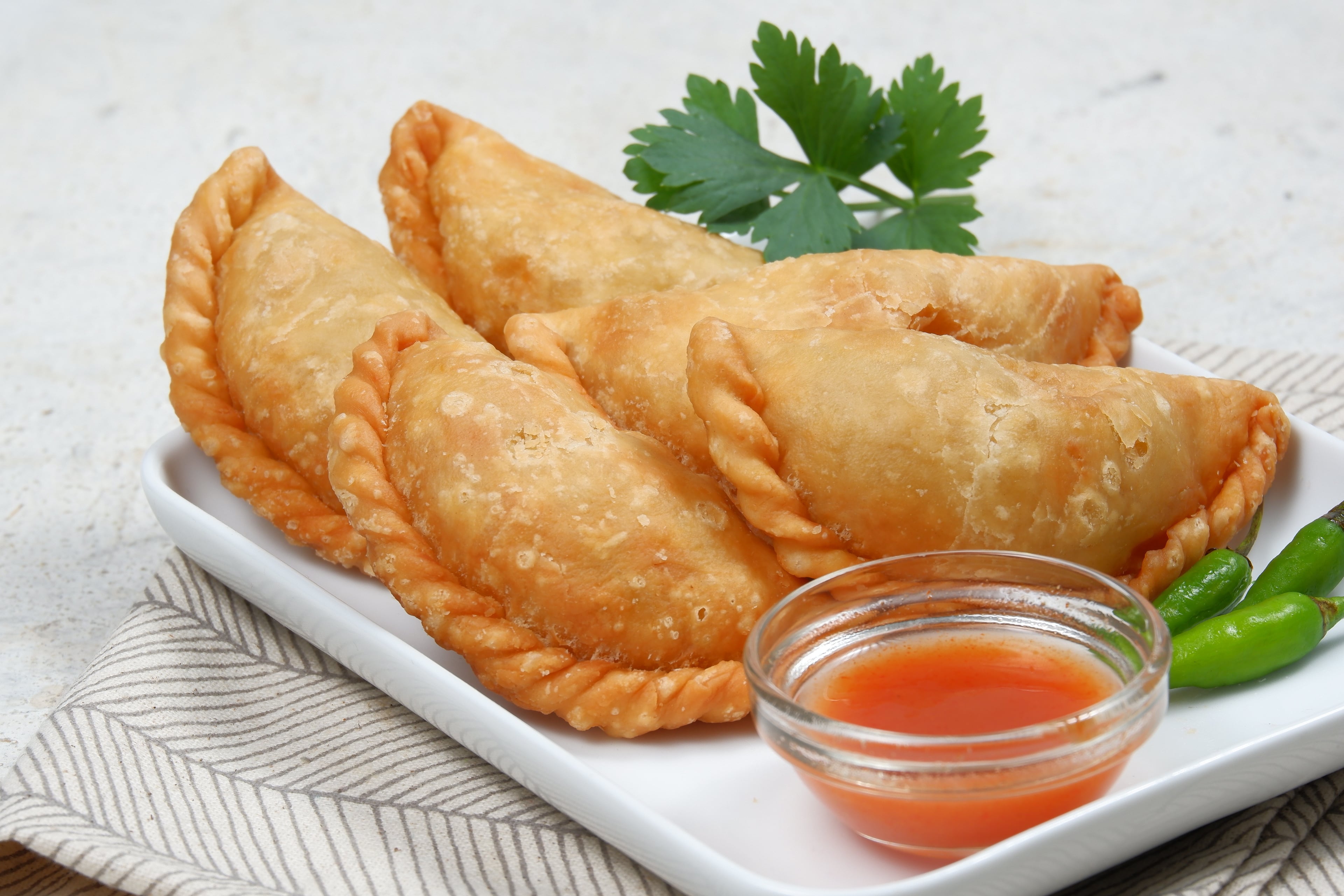 SD (V) Potato Curry Puffs *DF (Min 30pcs - $1.50/pax)