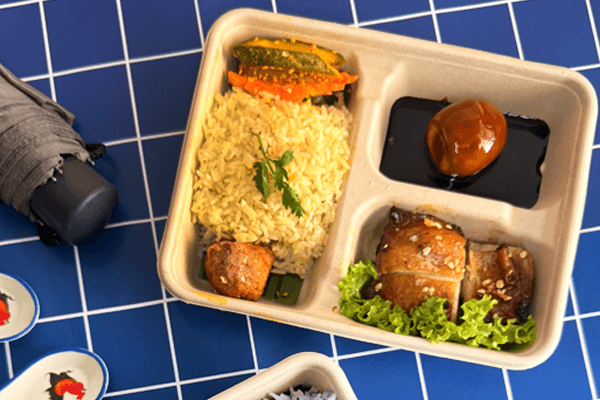 SG60 CLASSIC BENTO - Chicken Rice Set $5/pax ($5.45 w/ GST) For Min 60pax
