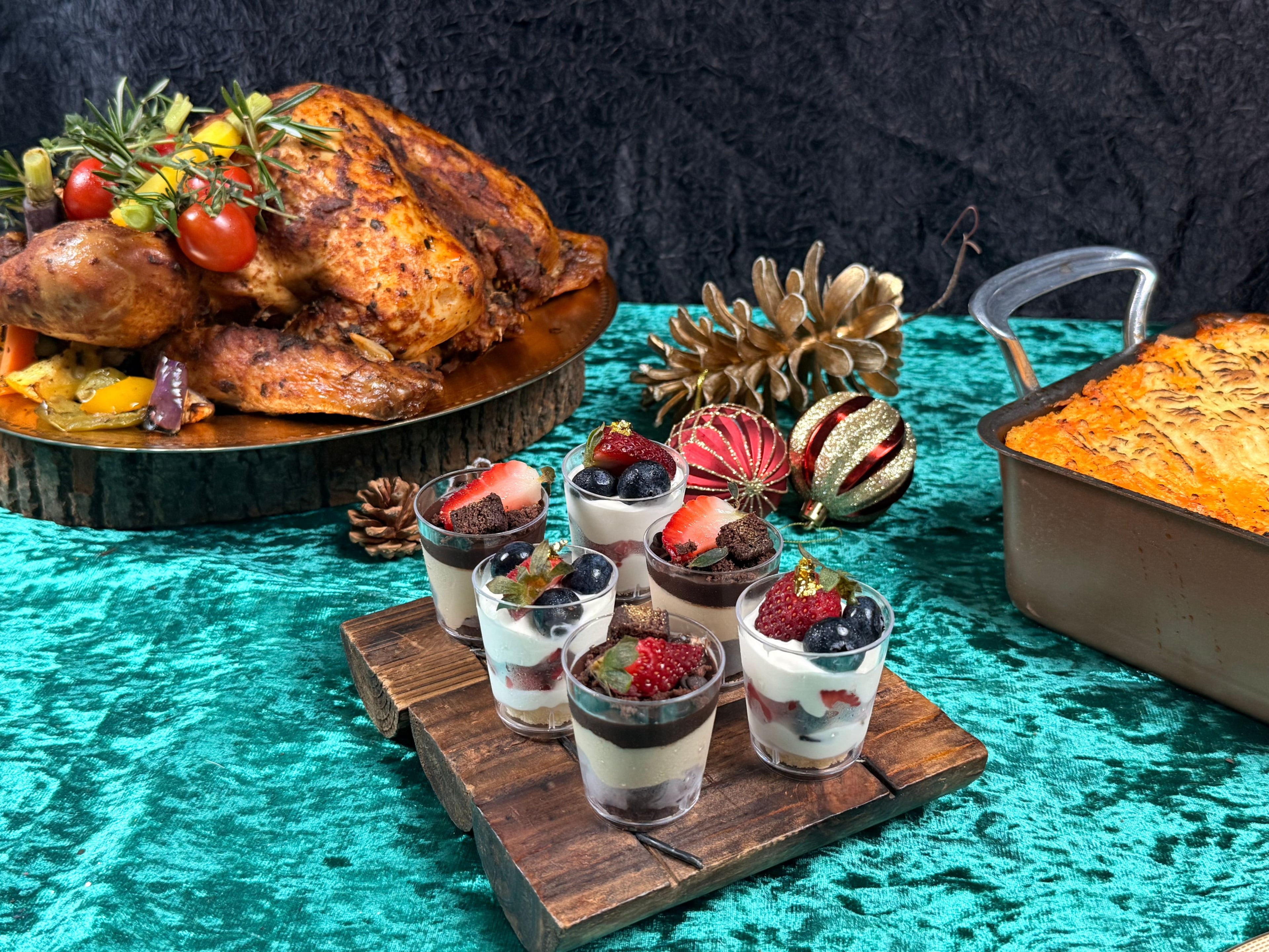 Christmas Buffet Menu C $26.80/pax ($29.21 w/GST) For Min 40pax