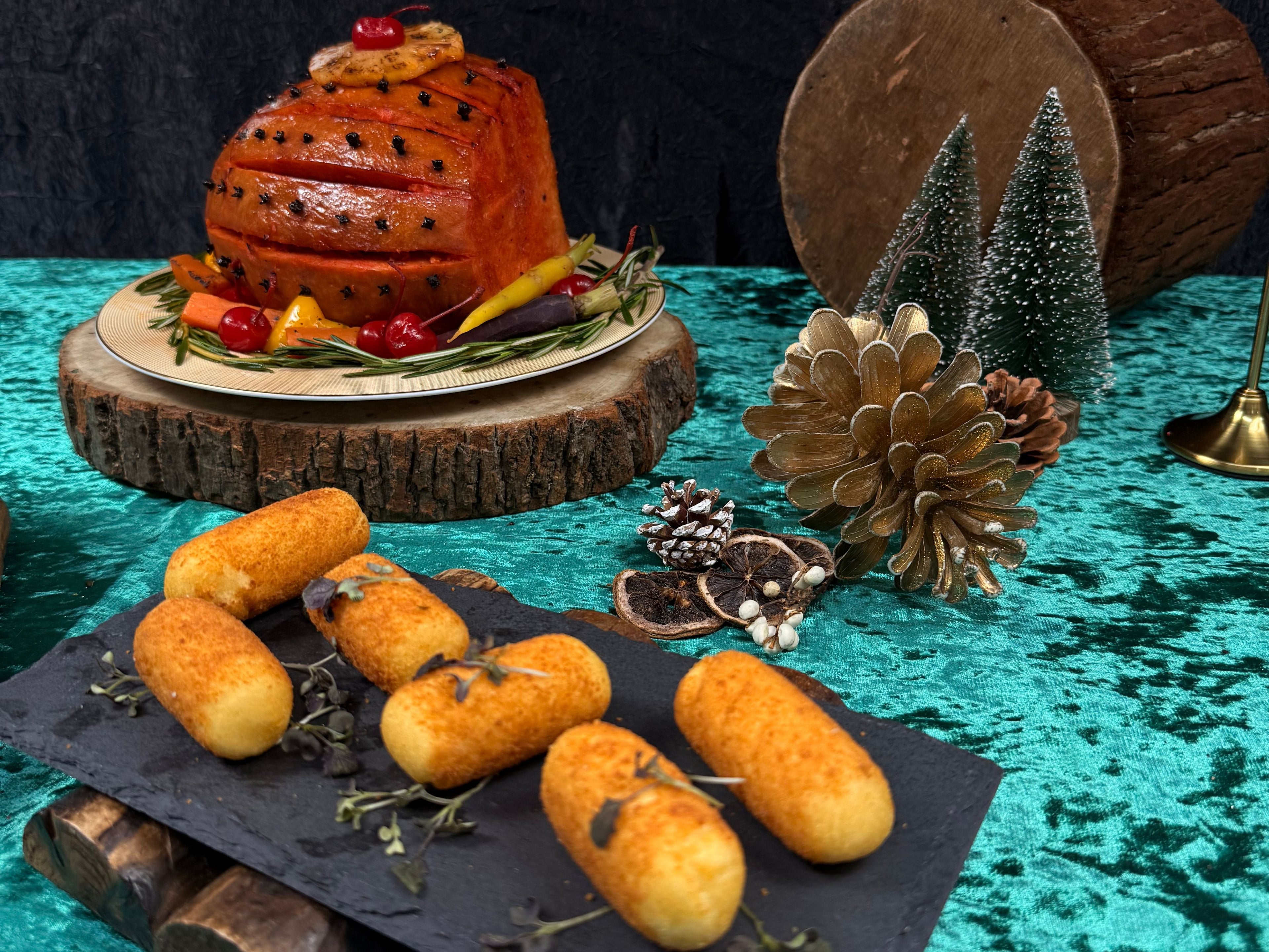 Christmas Buffet Menu E $35.80/pax ($39.02 w/GST) For Min 30pax