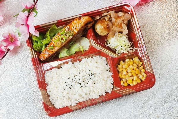 Japanese Bento Sake Teriyaki Set $12.80 ($13.95 w/ GST) Min 30pax