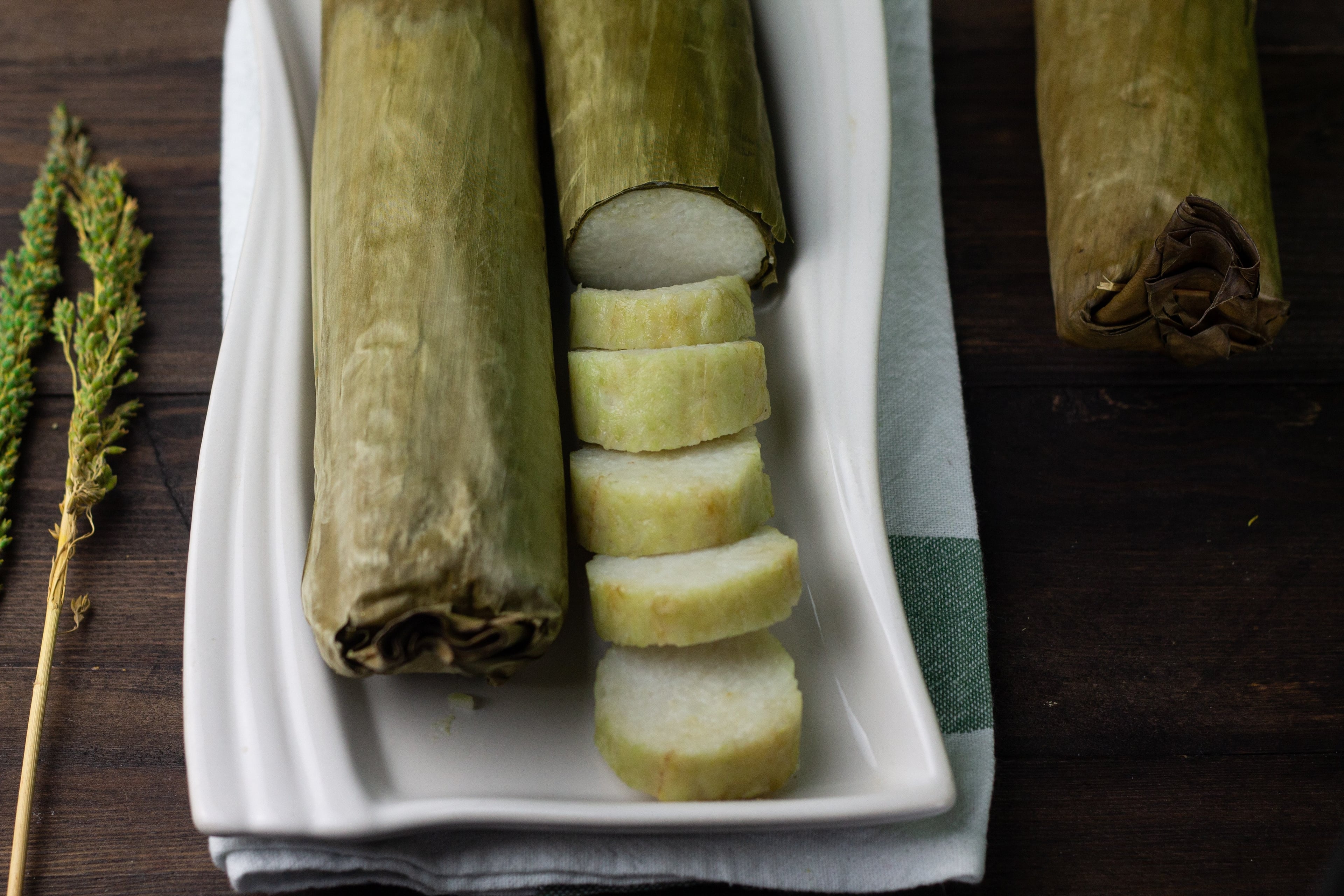SD Lontong (Round Rice Cake) BIG 1pc @ $5.00